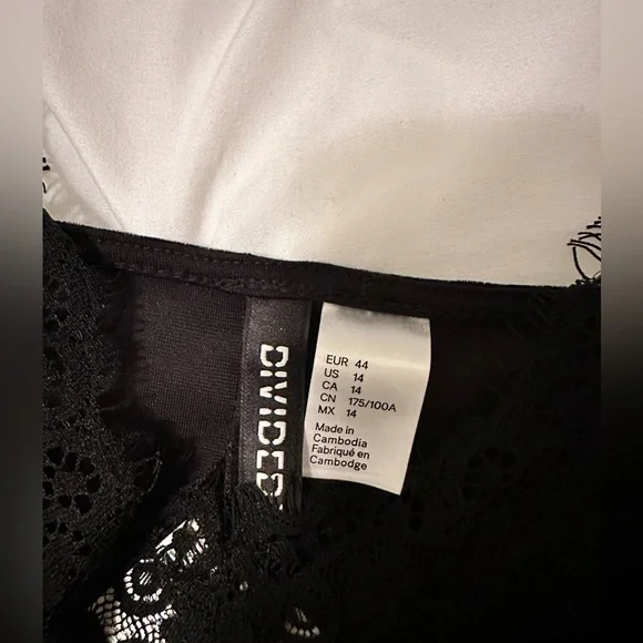 H&M velvet dress-0008 - Picture 6 of 7